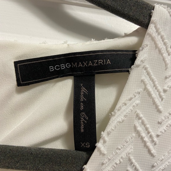 NWOT BCBG Max Azaria flowy dress - Picture 6 of 6